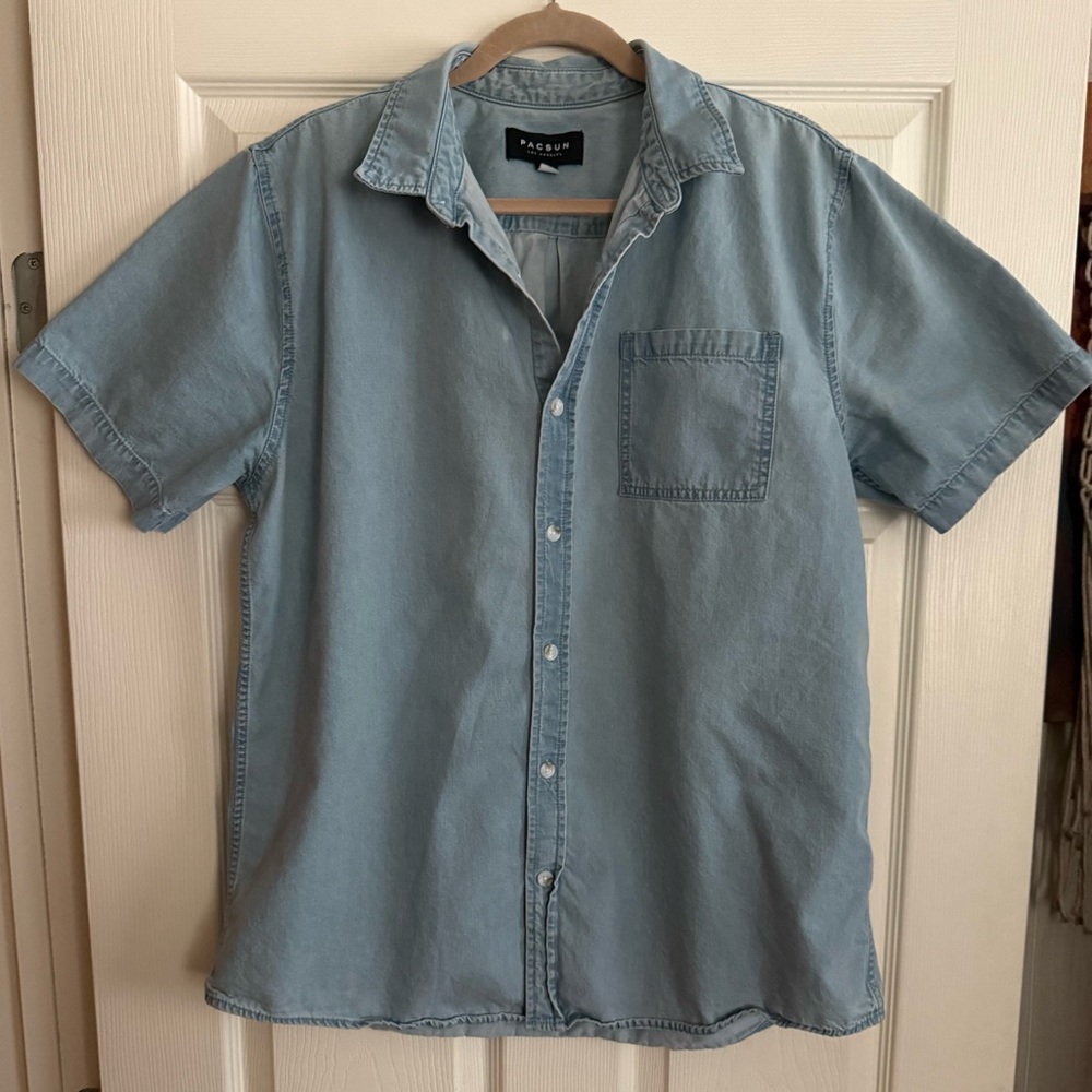 PacSun Men's Casual Light Blue Denim Shirt